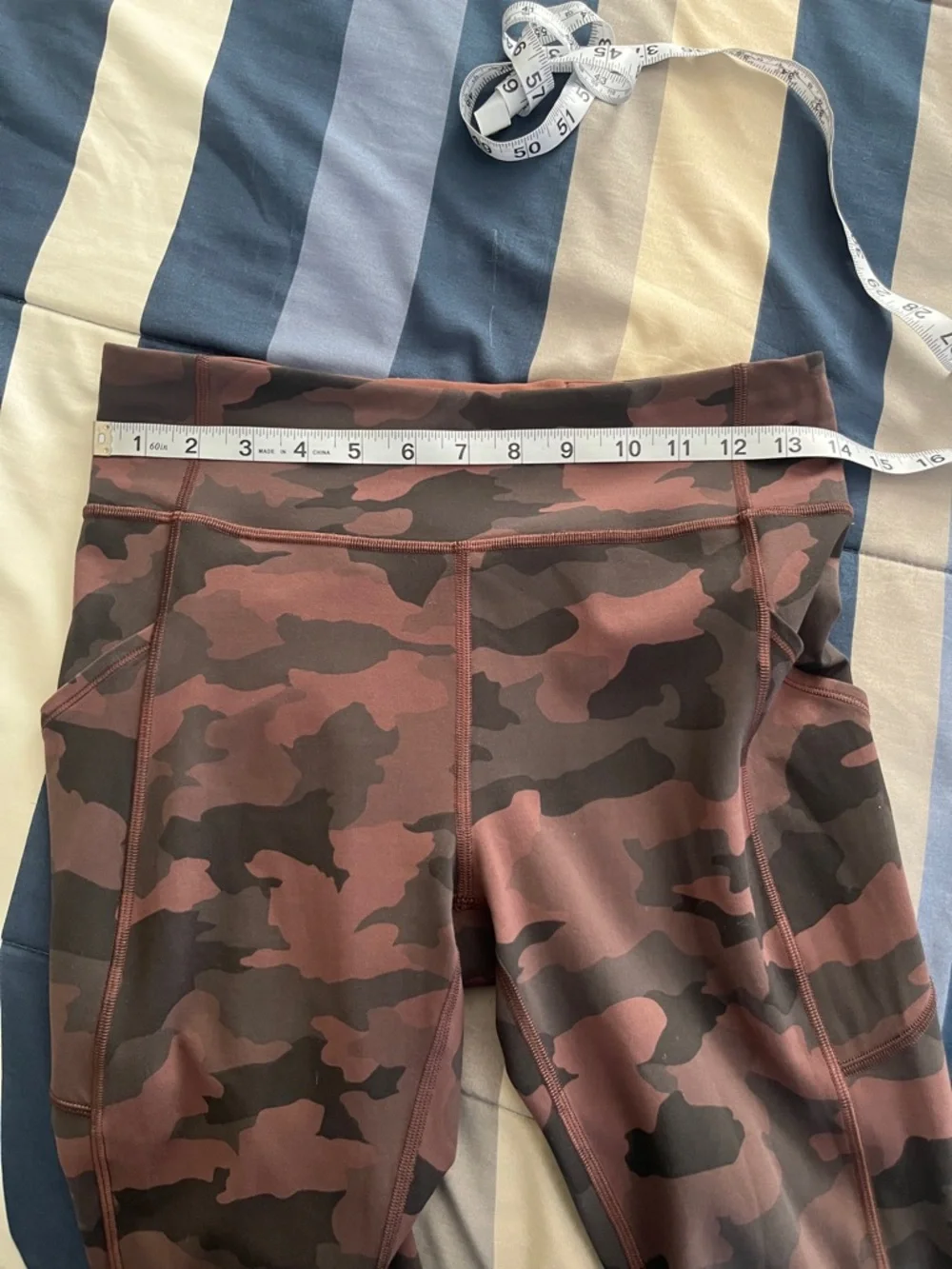 🍋 LIKE NEW Lululemon Invigorate HR Crop 23" - Camo Brown Earth Multi - Sz 8 - Picture 12 of 16